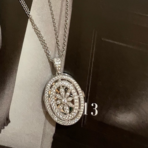 New - sterling silver lock-it keepsake pendant necklace - Picture 1 of 6